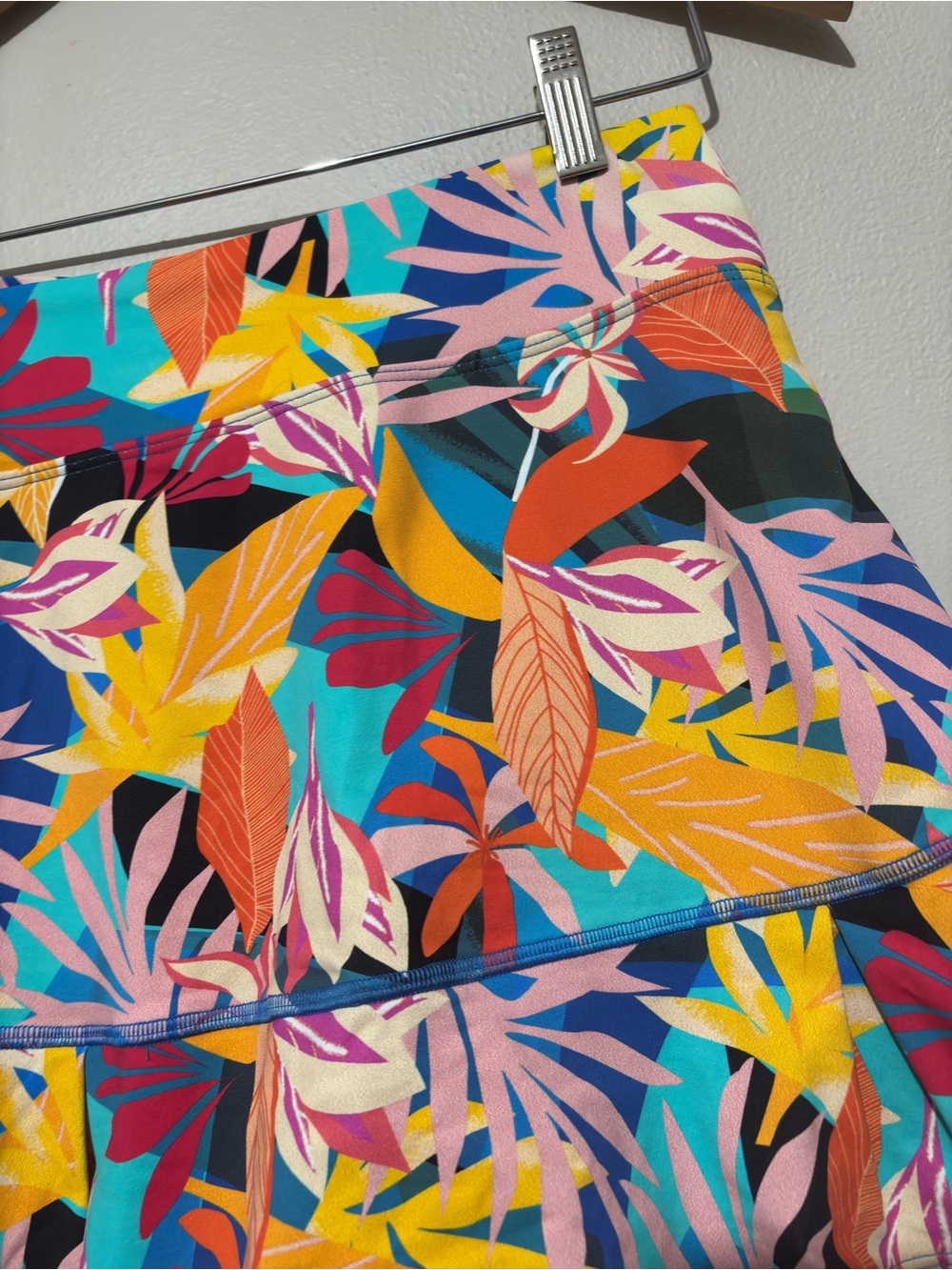 Dona Jo Tropical Multi-Color Flared Skort Skirt Size 1.5 Medium Pickleball golf - Picture 6 of 9